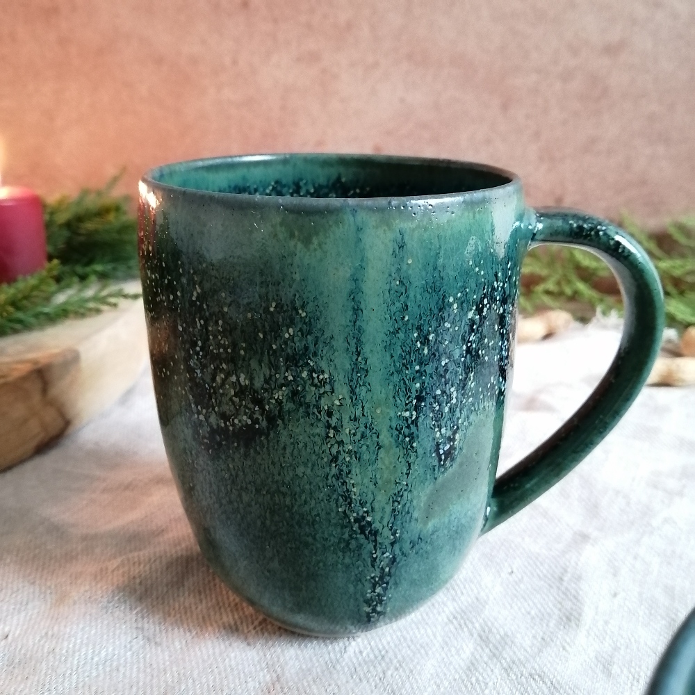 handgemachte-keramiktasse-besonderes-weihnachtsgeschenk